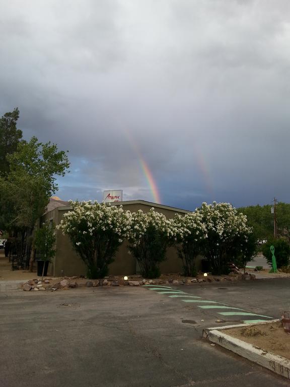 Atomic Inn Beatty Near Death Valley Esterno foto