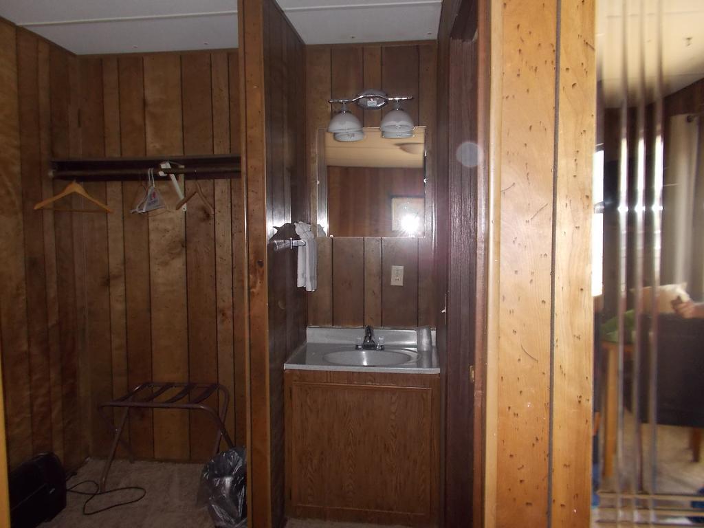 Atomic Inn Beatty Near Death Valley Esterno foto